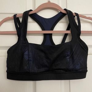 Lululemon sports bra size 6
